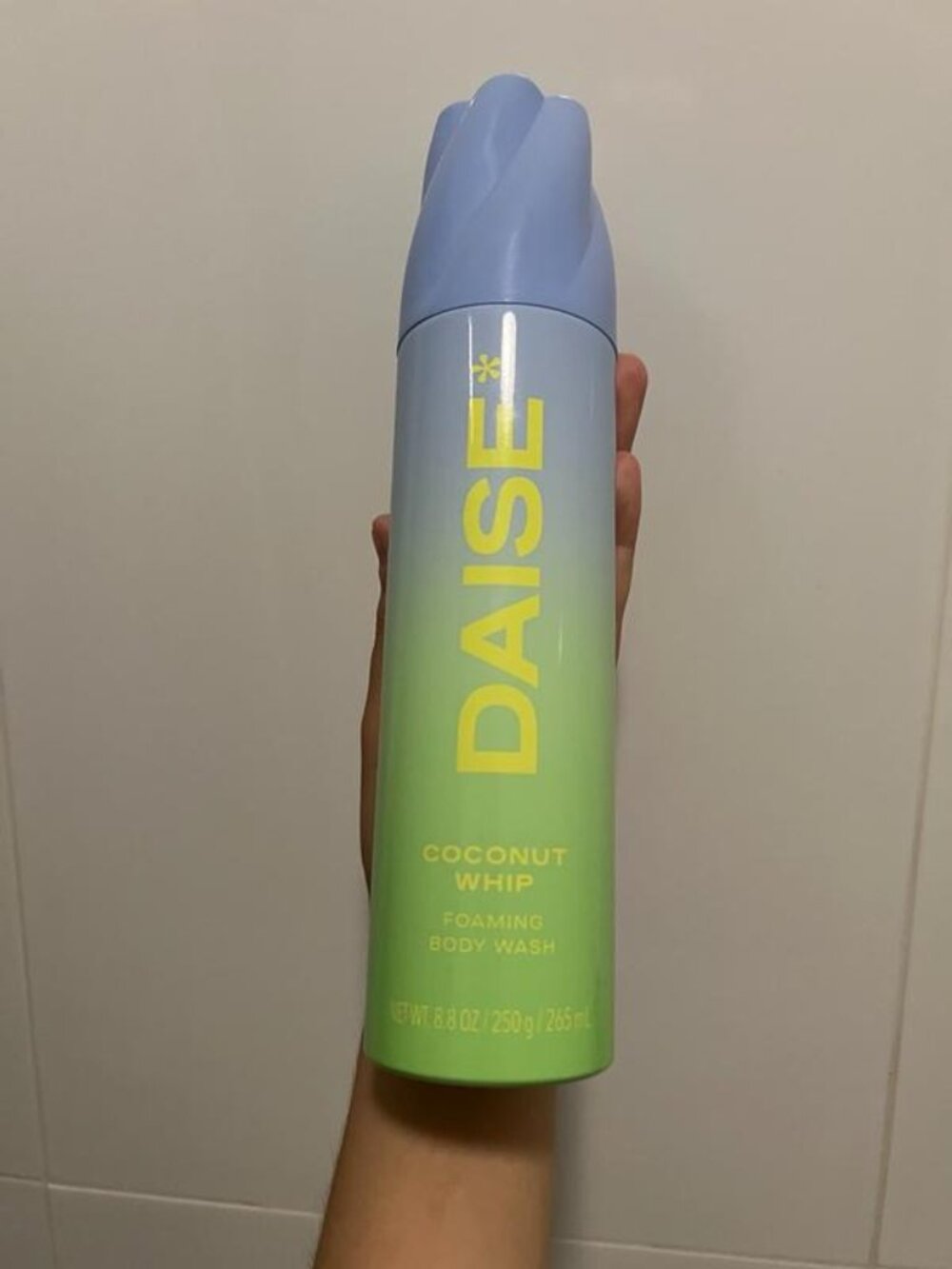 Daise* Coconut Whip Foaming Body Wash 250 g / 8.8 Oz